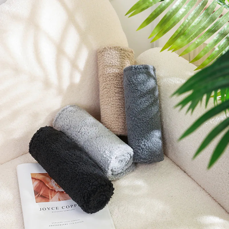 Oasis Hound™ Soft Waterproof Pet Sleeping Blanket